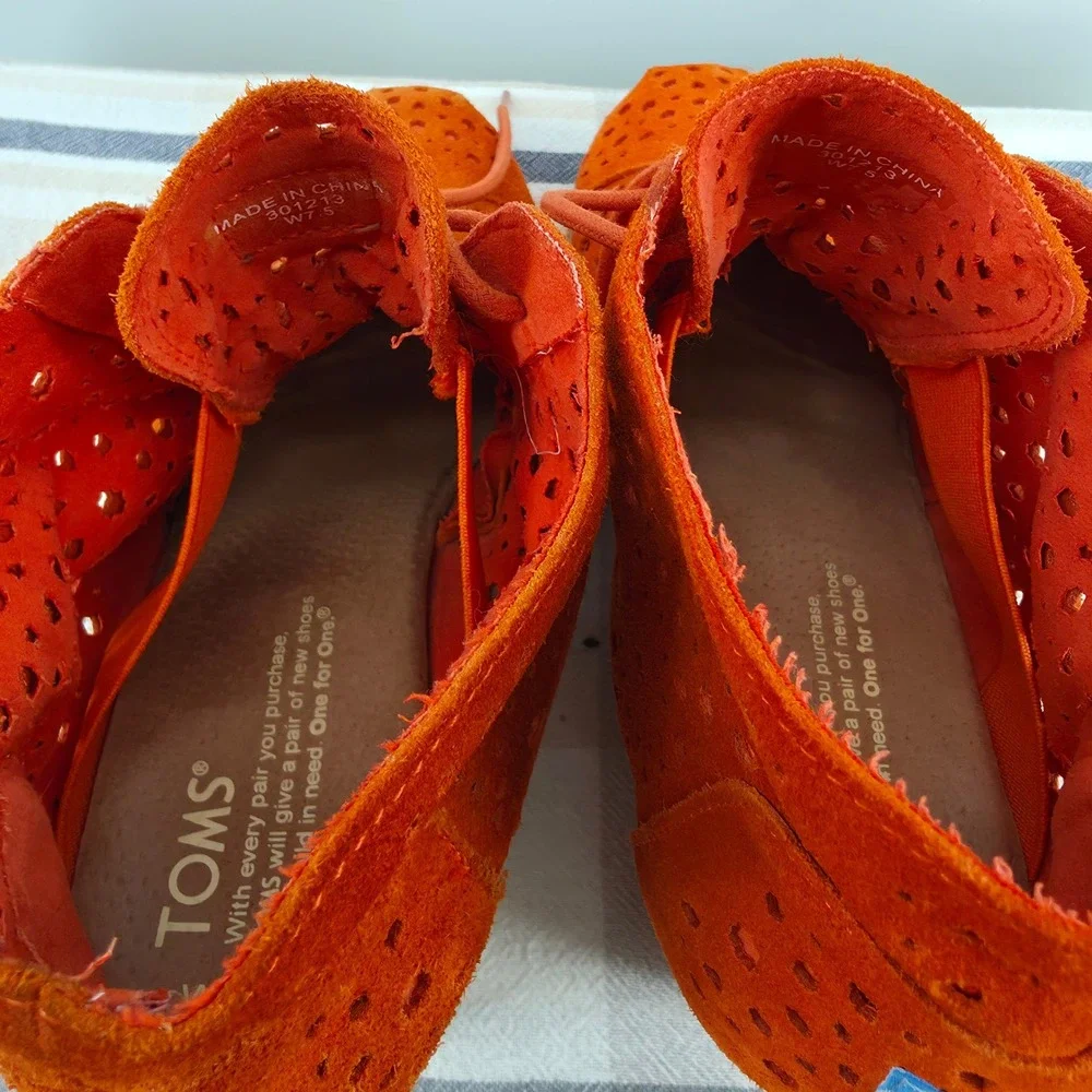 Toms desert wedge